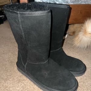 Koolaburra by UGG boots